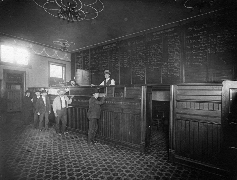 History of formation of the first bookmakers